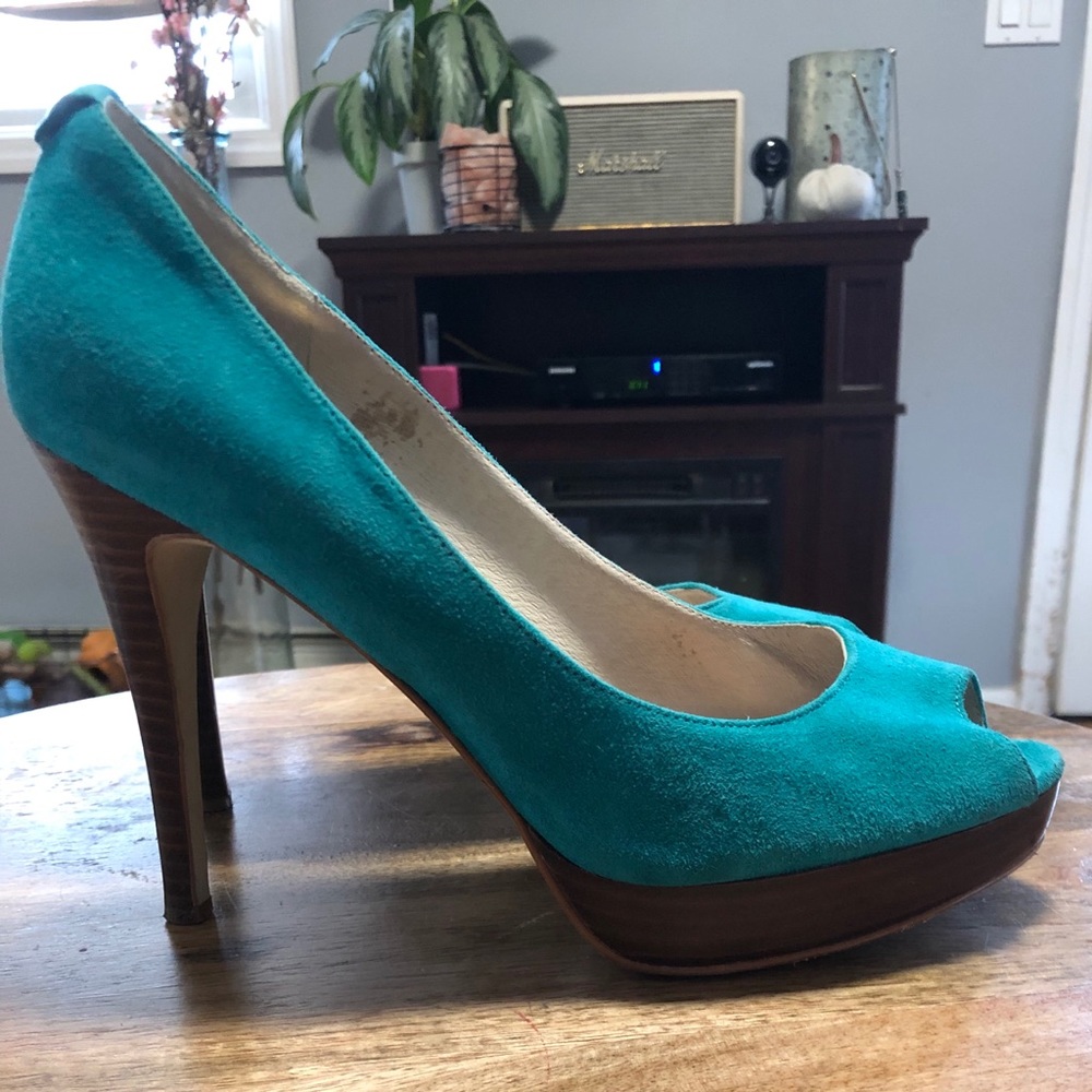 Michael Kors teal suede pumps